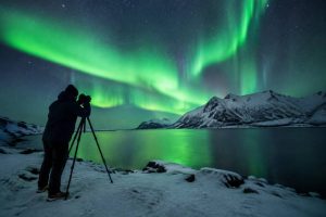 Comment photographier les aurores boréales : réglages, matériel et conseils sur le terrain